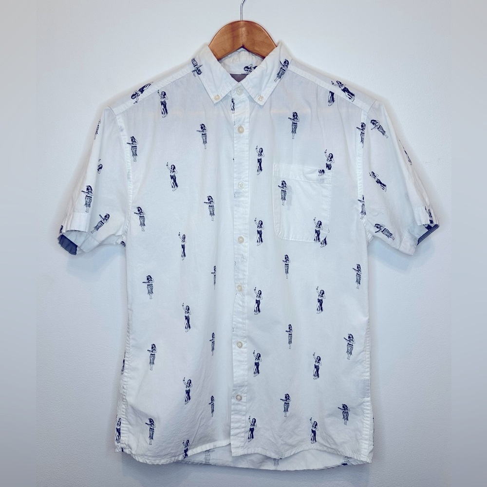 Men’s Hawaiian themed shirt. Size Small